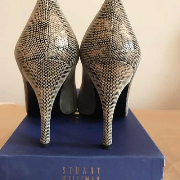 Stuart Weitzman ‘pewter serpentine’ pumps - Picture 3 of 6